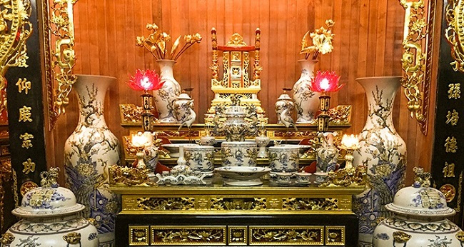 Cách sắp xếp bàn thờ gia tiên đúng cách đơn giản nhất